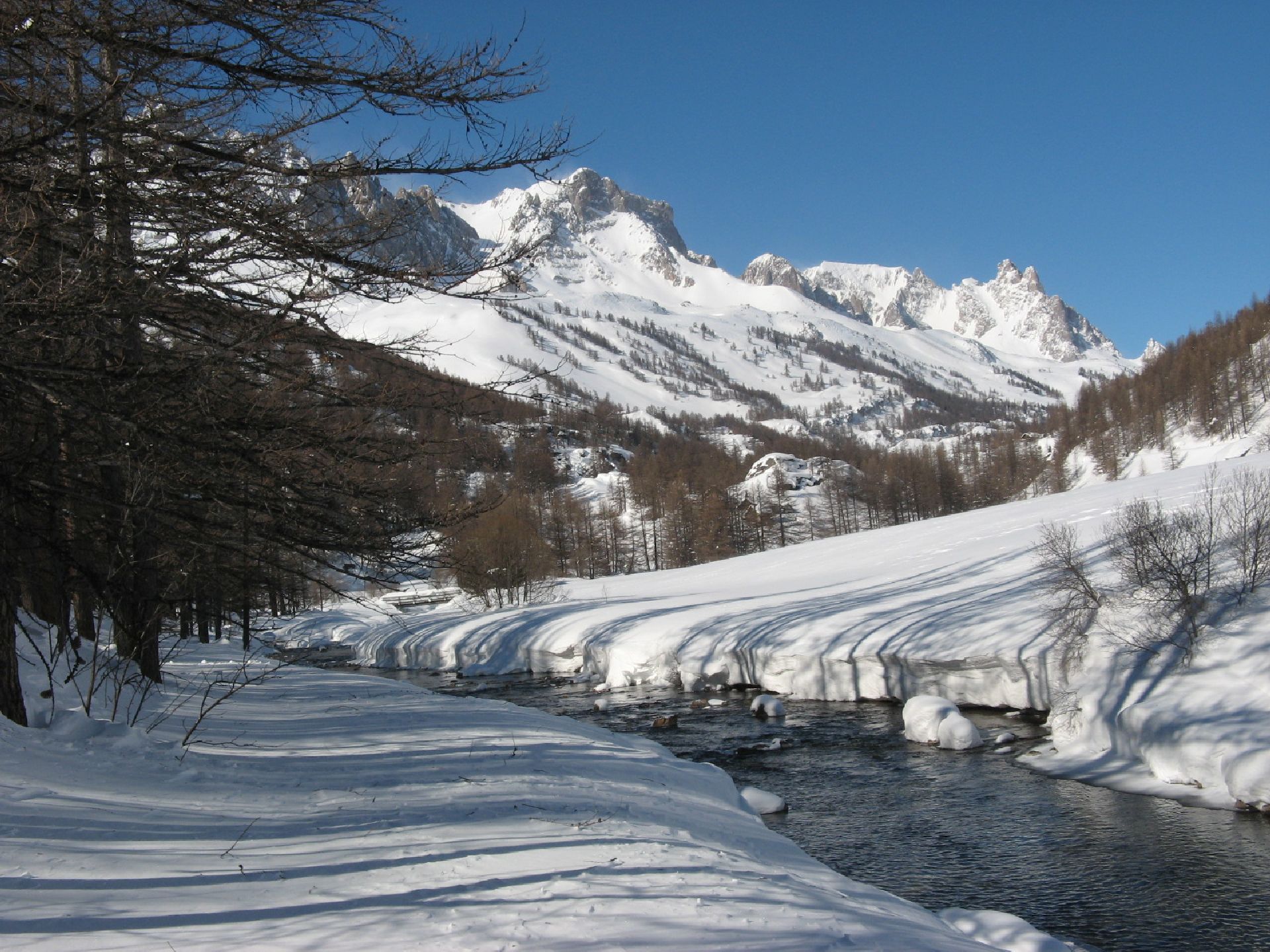 Yoga raquette dans les lumineuses vallées du Briançonnais -662a3c07c05d4: /